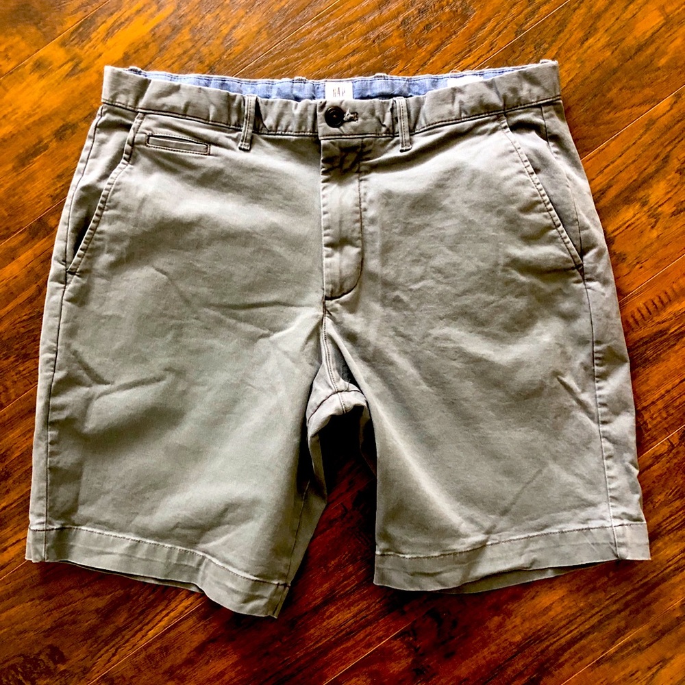 Gap 10” Men’s Shorts, size 33